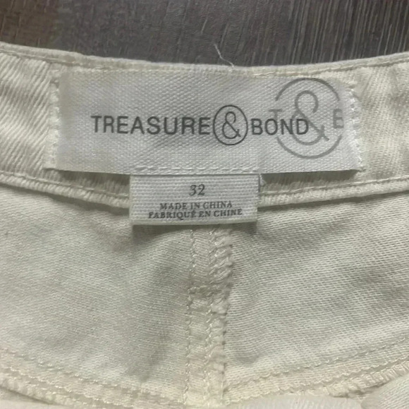 Nordstrom women’s cream shorts size 32 - Picture 4 of 4